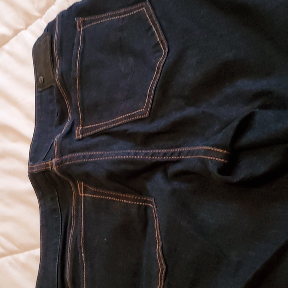 Jeans - Picture 5 of 6